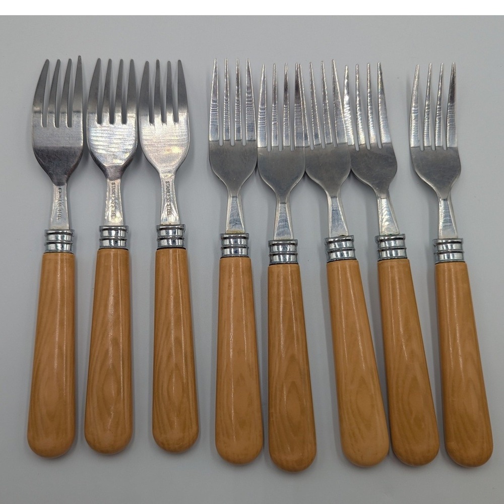 Cambridge Stainless Steel Flatware Set Faux Wood Grain Handles 23pc Rustic